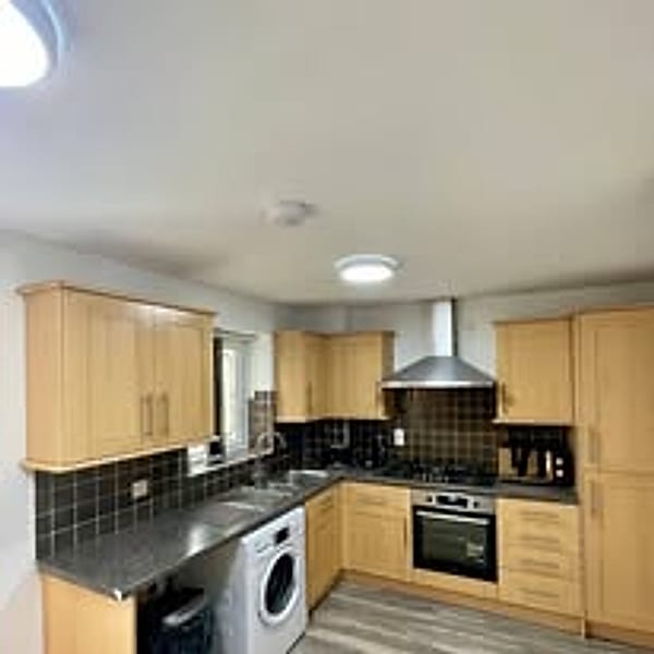 Fully fitted kitchen with appliances